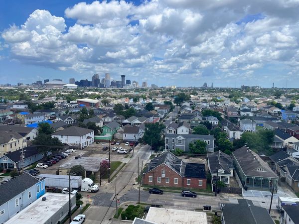 New Orleans skyline with houses in the foreground